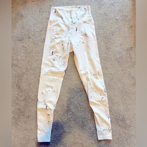 Buff Bunny Marble Legging